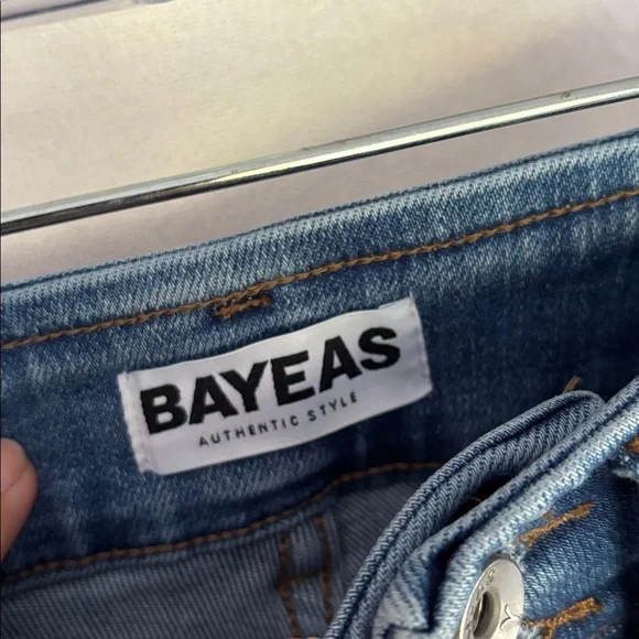 Bayeas High Waist Light Wash Wide Leg Jeans - Picture 6 of 7